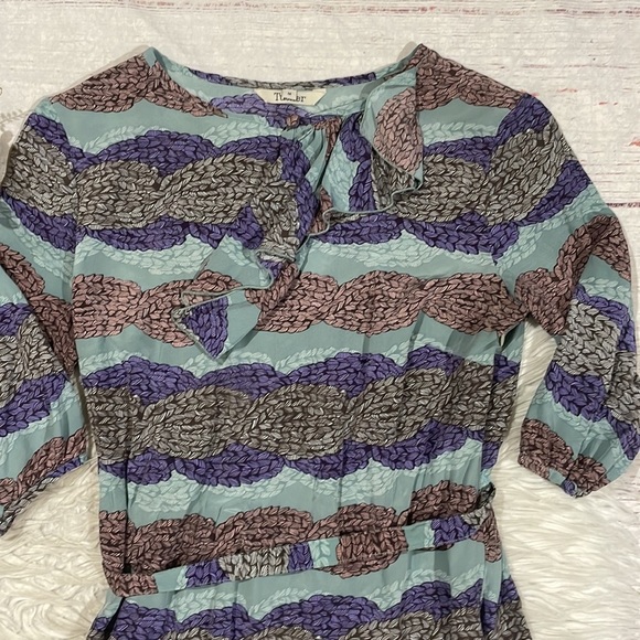 Tucker Silk Feather Patterned Ruffle Detail 3/4 Sleeve Dress - Picture 10 of 11